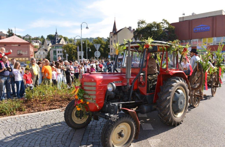 Semilský pecen 2015 tradičně oslaví sklizeň